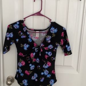 Medium Sleeve length flower print top